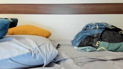 Snapshot of 00ingrid00 chatting on February 21, 3:23 am 00ingrid00 online show from February 21, 3:23 am