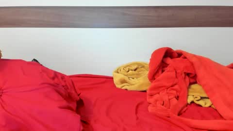 Snapshot of 00ingrid00 chatting on December 15, 8:13 pm 00ingrid00 online show from December 15, 8:13 pm