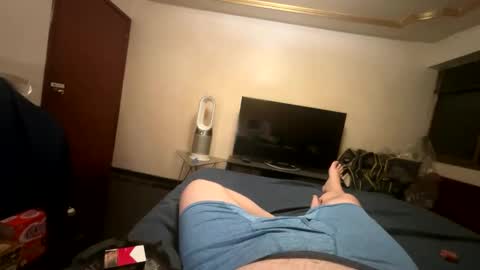 Snapshot of 010_uwu chatting on May 9, 8:30 am 010_uwu online show from May 9, 8:30 am
