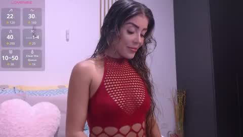 Snapshot of 01andrea_ chatting on July 19, 8:56 pm andre online show from July 19, 8:56 pm