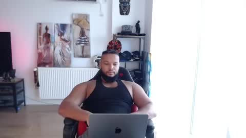 Kingsley online show from May 5, 1:08 pm