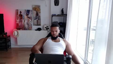 Kingsley online show from May 22, 3:28 pm