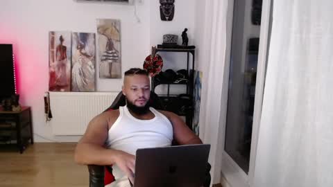 Kingsley online show from May 31, 2:31 am