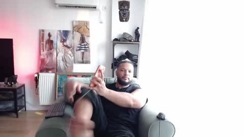 Kingsley online show from June 23, 3:26 am