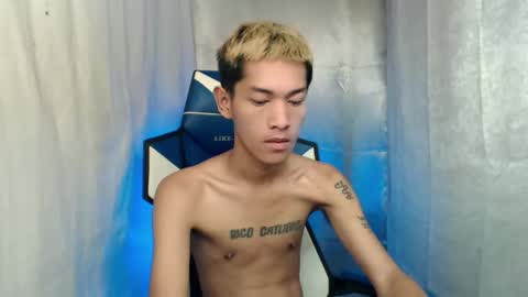 Snapshot of 0cir_asiansatisfy chatting on January 6, 4:32 pm RICK online show from January 6, 4:32 pm