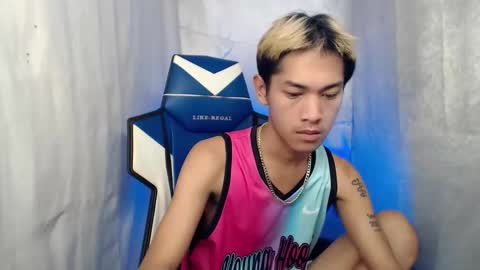 Snapshot of 0cir_asiansatisfy chatting on February 10, 4:38 am RICK online show from February 10, 4:38 am