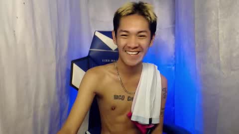 Snapshot of 0cir_asiansatisfy chatting on February 10, 7:40 pm RICK online show from February 10, 7:40 pm