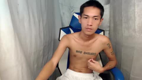 Snapshot of 0cir_asiansatisfy chatting on March 23, 8:02 pm RICK online show from March 23, 8:02 pm
