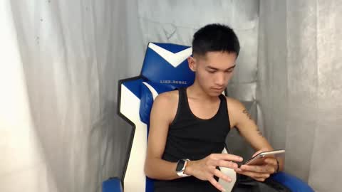 Snapshot of 0cir_asiansatisfy chatting on April 8, 8:09 pm RICK online show from April 8, 8:09 pm