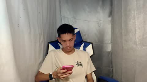 Snapshot of 0cir_asiansatisfy chatting on April 9, 8:25 pm RICK online show from April 9, 8:25 pm