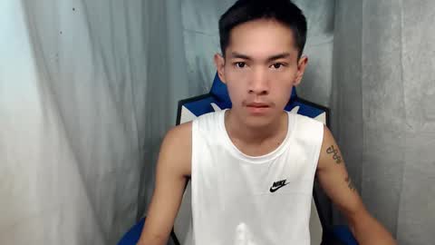 Snapshot of 0cir_asiansatisfy chatting on April 20, 9:56 am RICK online show from April 20, 9:56 am