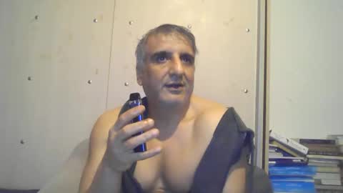 Snapshot of 0luvmonkey chatting on November 7, 11:38 pm 0luvmonkey online show from November 7, 11:38 pm