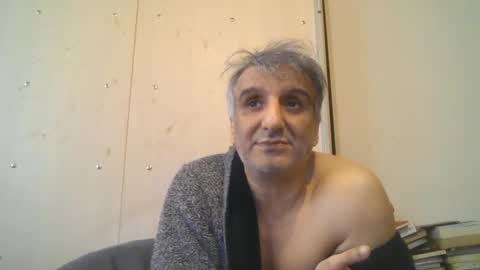 0luvmonkey online show from February 24, 12:03 pm