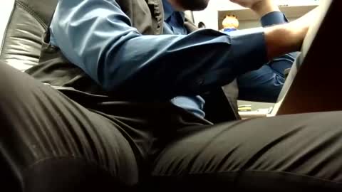 J10004246 online show from February 6, 10:00 pm