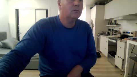 Snapshot of 1029mn chatting on October 6, 4:10 am Takin Profits online show from October 6, 4:10 am