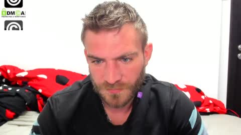 10in_deluxe online show from December 6, 4:28 pm