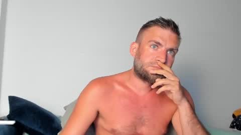 10in_deluxe online show from June 28, 7:25 am