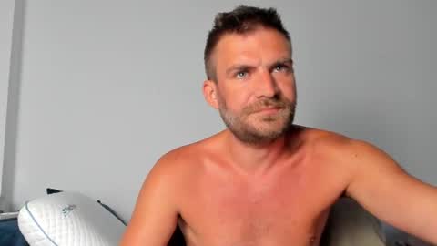 10in_deluxe online show from July 8, 7:57 am