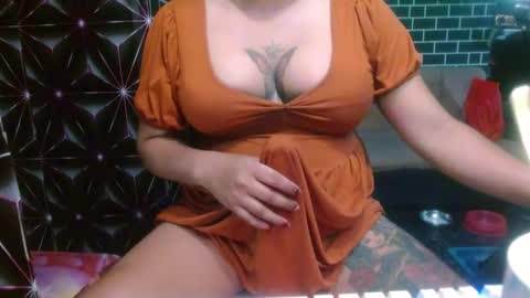 i am trixie im Your Selfsucking Mistress  online show from April 15, 2:18 am