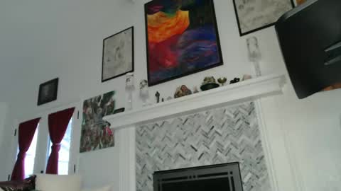 Aurora Willows online show from February 15, 1:49 pm