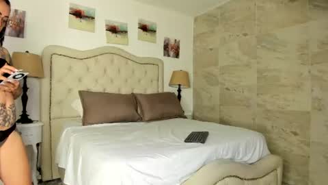 Snapshot of 12_noelia chatting on June 13, 12:03 pm Noelia online show from June 13, 12:03 pm