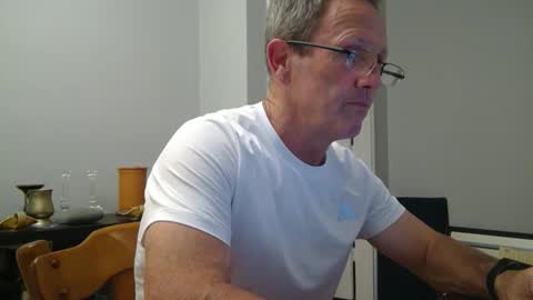 13glanmorfa online show from April 5, 3:04 am