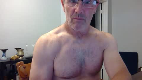 Snapshot of 13glanmorfa chatting on May 21, 1:51 pm 13glanmorfa online show from May 21, 1:51 pm