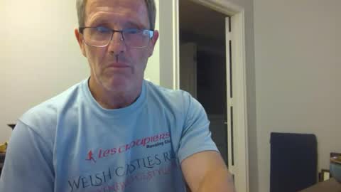 Snapshot of 13glanmorfa chatting on July 30, 4:22 am 13glanmorfa online show from July 30, 4:22 am