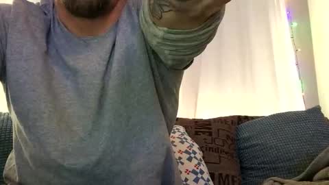 Snapshot of 1404563739453746 chatting on December 14, 2:22 pm 1404563739453746 online show from December 14, 2:22 pm