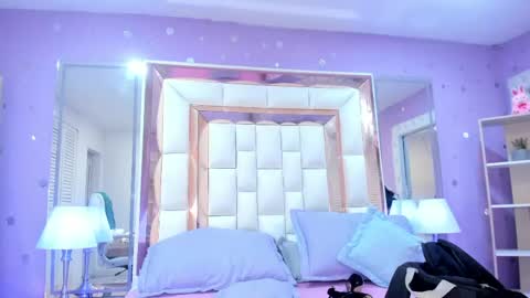 Scarlette  online show from April 23, 3:08 am