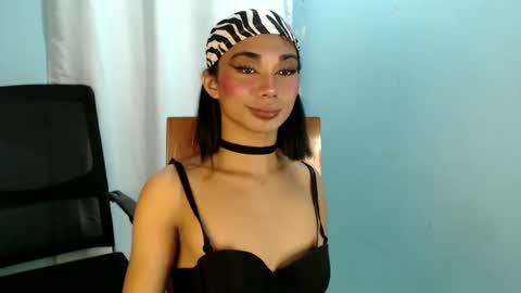 Snapshot of 18_nicole chatting on February 2, 3:07 pm barbie online show from February 2, 3:07 pm