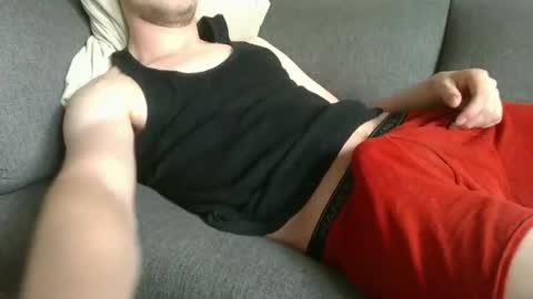 Snapshot of 18chillin chatting on September 23, 9:40 pm 18chillin online show from September 23, 9:40 pm