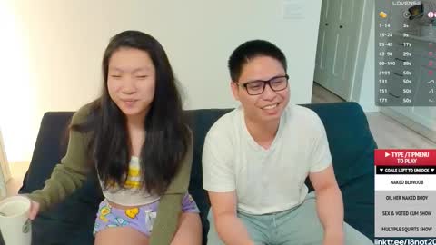 Snapshot of 18not20 chatting on November 24, 2:22 am Tong Ralph online show from November 24, 2:22 am