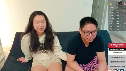 Snapshot of 18not20 chatting on November 27, 1:40 am Tong Ralph online show from November 27, 1:40 am