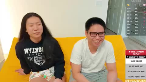 Snapshot of 18not20 chatting on December 3, 1:24 am Tong Ralph online show from December 3, 1:24 am