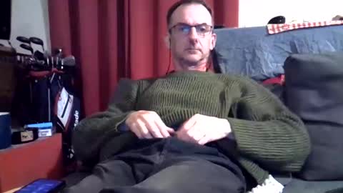 Snapshot of 18remy45 chatting on March 22, 4:54 pm 18remy45 online show from March 22, 4:54 pm