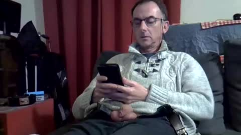 Snapshot of 18remy45 chatting on April 13, 4:45 pm 18remy45 online show from April 13, 4:45 pm