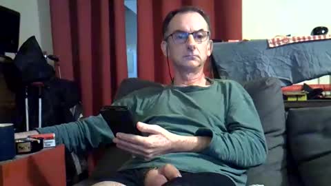Snapshot of 18remy45 chatting on April 18, 3:05 pm 18remy45 online show from April 18, 3:05 pm