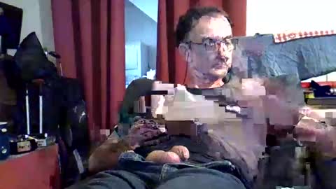 Snapshot of 18remy45 chatting on May 25, 2:01 pm 18remy45 online show from May 25, 2:01 pm