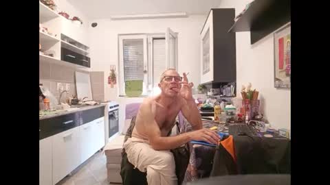 1973man online show from June 9, 10:38 am