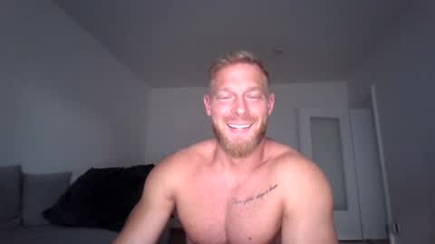 Snapshot of 19pk92new chatting on June 14, 6:54 pm 19pk92new online show from June 14, 6:54 pm