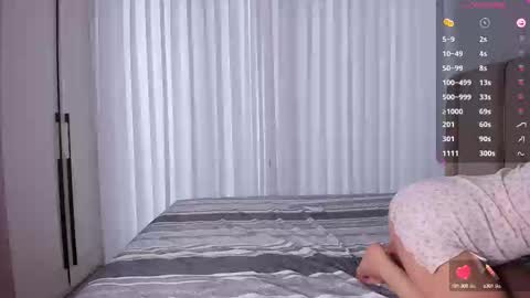 Snapshot of 1_love_8 chatting on September 17, 11:39 pm Rose Nude only In Prvt online show from September 17, 11:39 pm