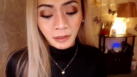 angel online show from November 19, 7:03 pm