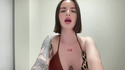 DOVE online show from May 7, 9:53 pm
