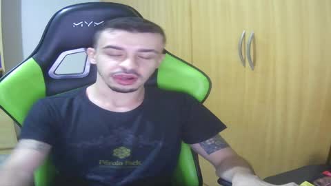 1good_vibes1 online show from April 29, 5:00 am