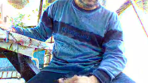 Snapshot of 1guido chatting on May 3, 12:33 pm Guido online show from May 3, 12:33 pm