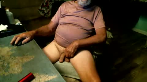 1handyanddee online show from June 17, 1:30 am