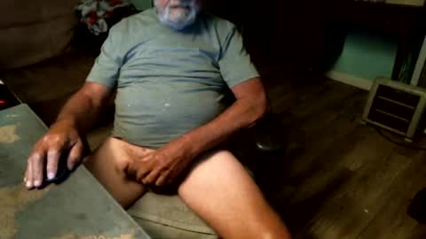 1handyanddee online show from July 30, 3:16 am