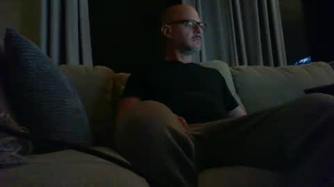 Snapshot of 1hotbaldguy chatting on January 19, 7:01 am 1hotbaldguy online show from January 19, 7:01 am