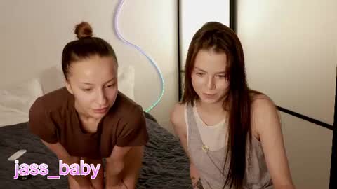 Lily 3 online show from July 21, 5:59 pm